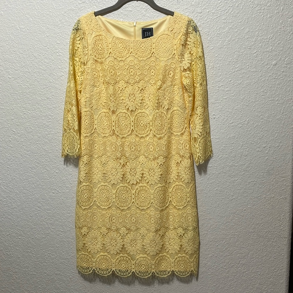 JH Women's Yellow Lace Over Dress. Excellent Condition. Size 6.